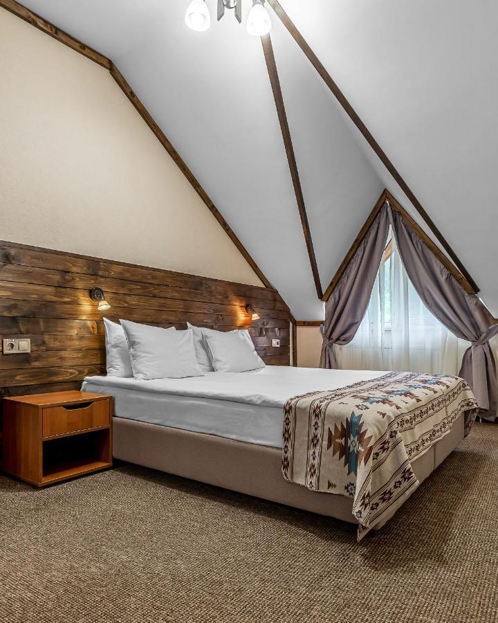 Hotel Zahar Berkut 3*